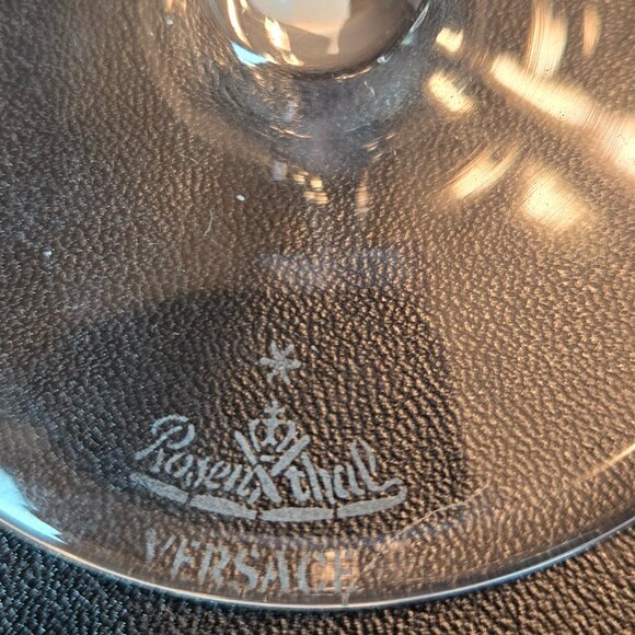 VERSACE Rosenthal Versace Medusa Lumière Grappa Glass - 4 Frosted Medusa /Purple - Picture 11 of 12